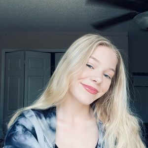 Meet your Posher, Savanna